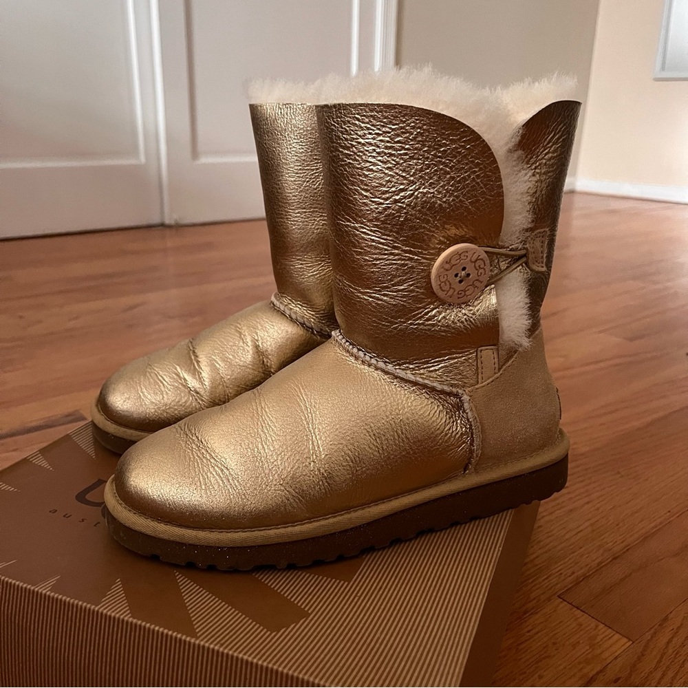 UGG Metallic Bailey Button Boots Size 6